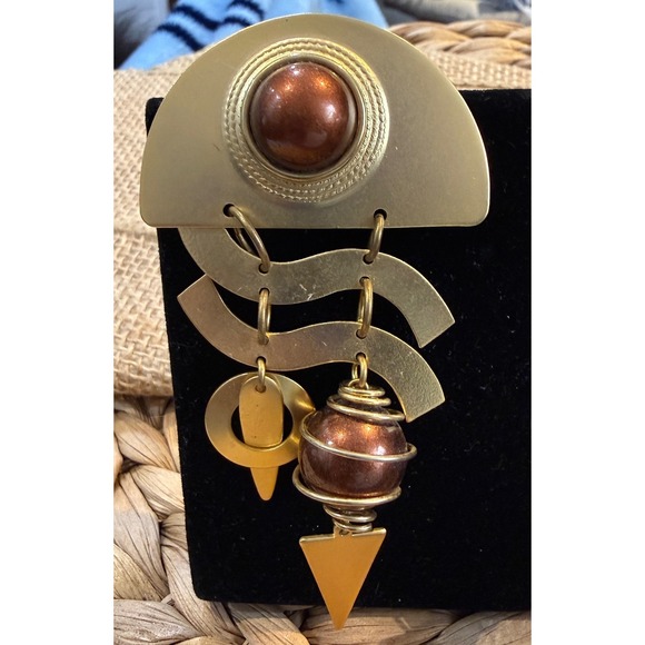 The Unbranded Brand Jewelry - Vintage 80s Memphis Milano Style Geometric Matte Gold Statement Brooch Pin
